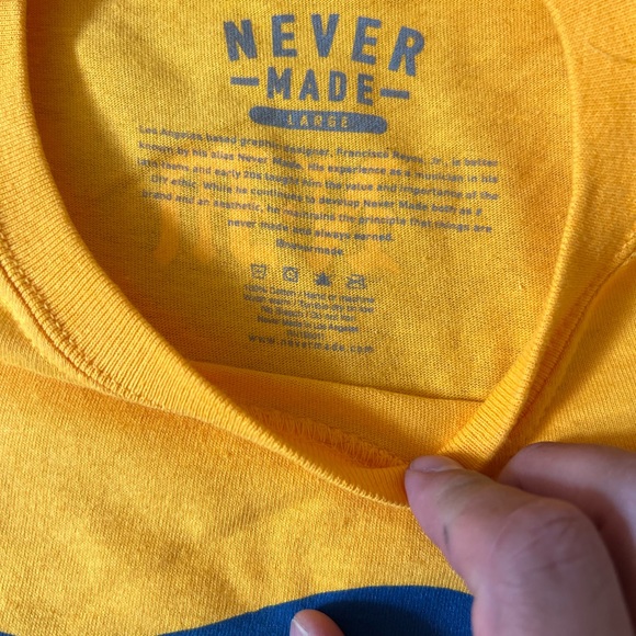 Never Made Graphic Tee - Picture 4 of 4